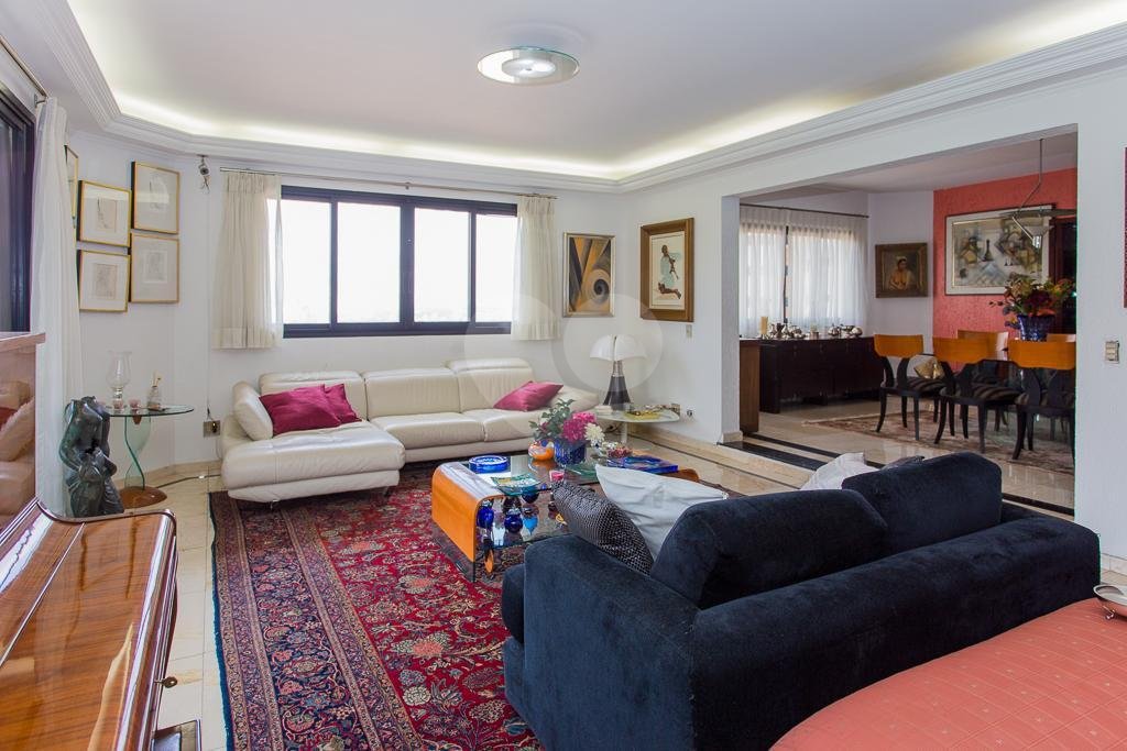 Apartamento para alugar com 5 quartos, sendo 3 suítes, em Alto de Pinheiros, São Paulo, SP