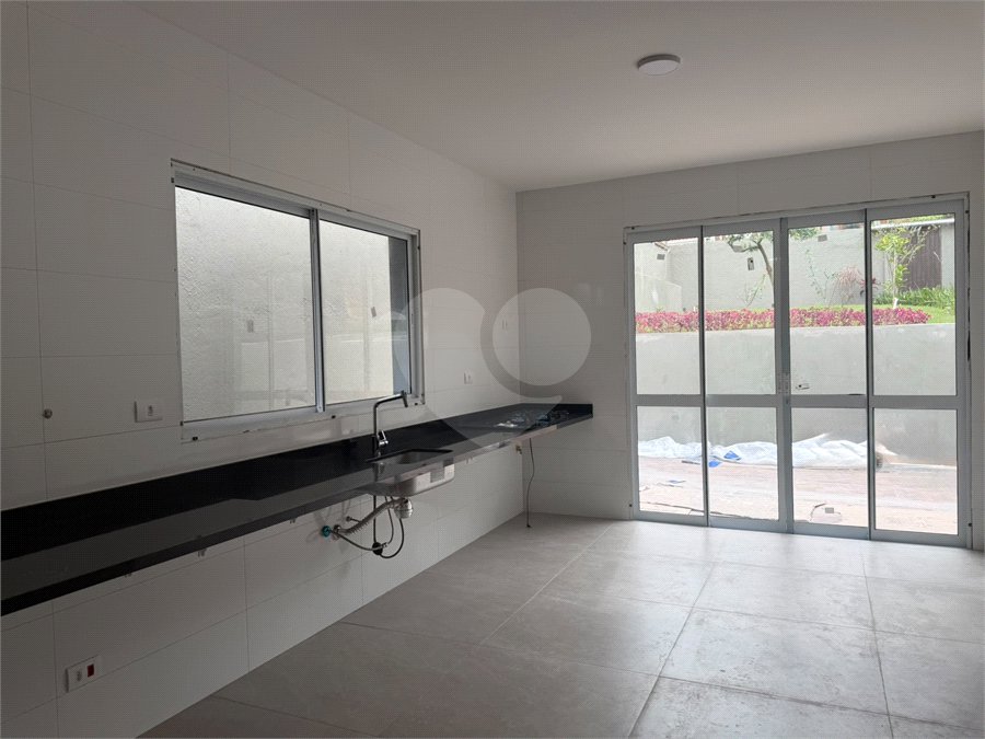 Casa à venda com 3 quartos, sendo 1 suíte, em Alto da Boa Vista, São Paulo, SP