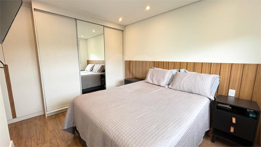 Apartamento à venda com 3 quartos, sendo 1 suíte, em Santo Amaro, São Paulo, SP