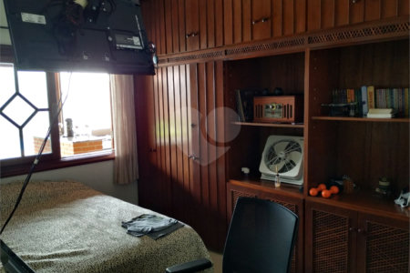 Casa à venda com 5 quartos, sendo 3 suítes,  no condomínio Portella, Itu - SP