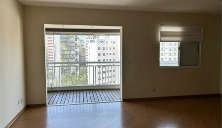 Apartamento à venda com 2 quartos, sendo 1 suíte,  em Vila Andrade, São Paulo, SP