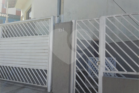 Casa Térrea à venda com 2 quartos, sendo 1 suíte, em Vila Nivi, São Paulo, SP