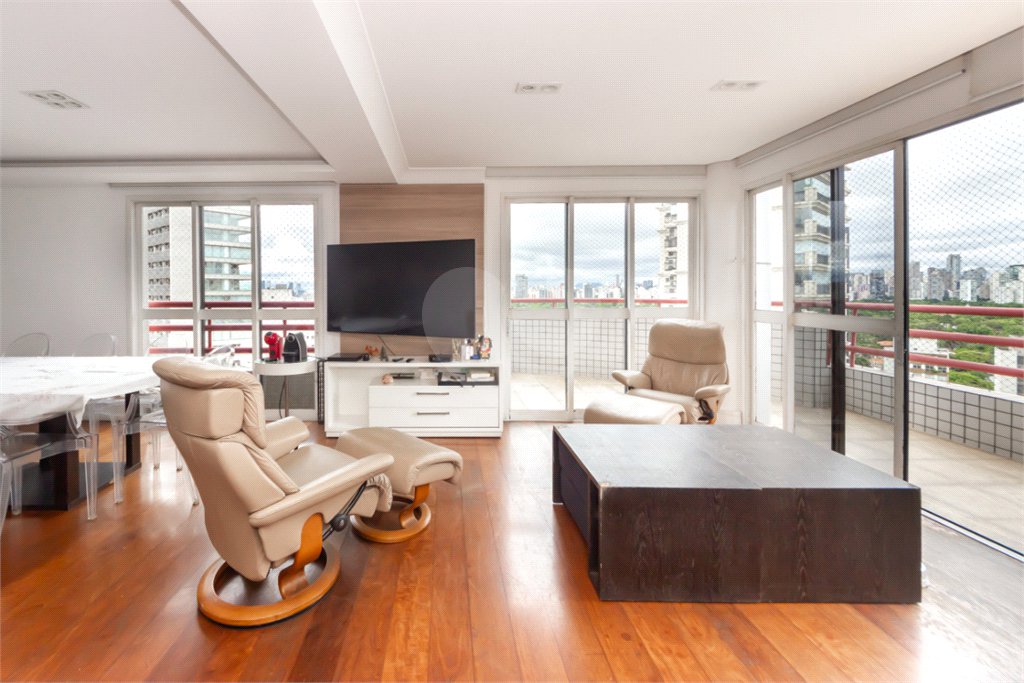 Duplex à venda com 4 suítes em Itaim Bibi, São Paulo, SP