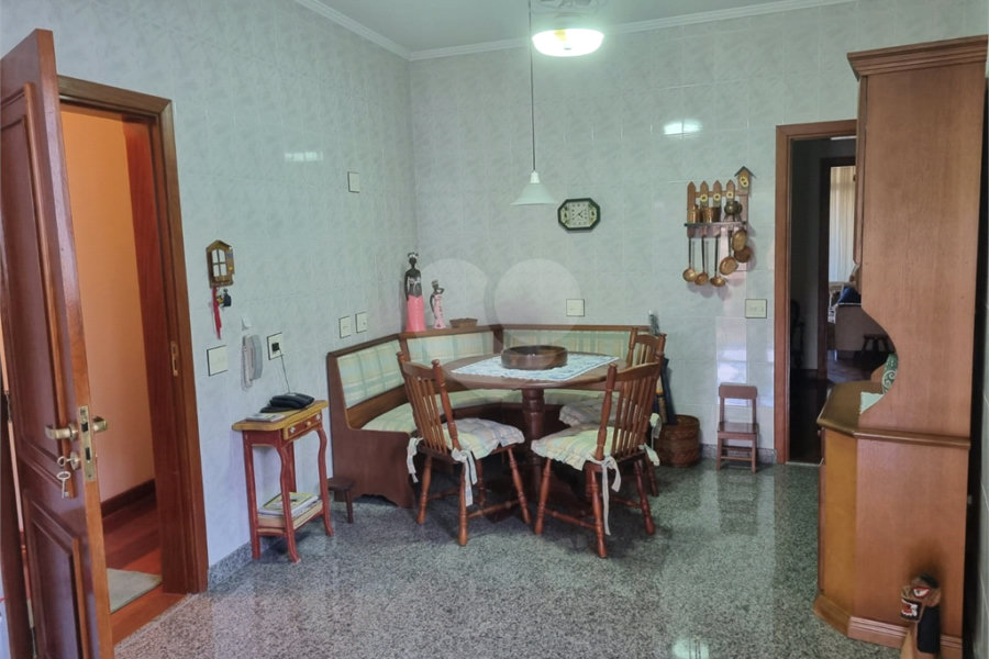 Apartamento à venda com 4 suítes no Centro, Serra Negra, SP