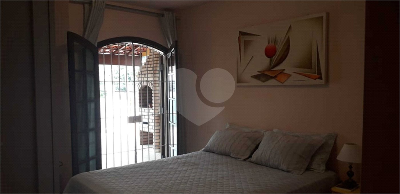 Casa à venda com 3 quartos, sendo 1 suíte, em Vila Gustavo, São Paulo, SP