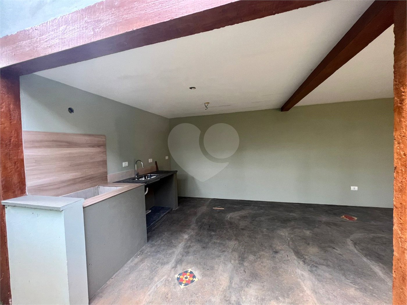 Sobrado à venda com 3 quartos, sendo 1 suíte,  em Serra da Cantareira, Mairiporã, SP