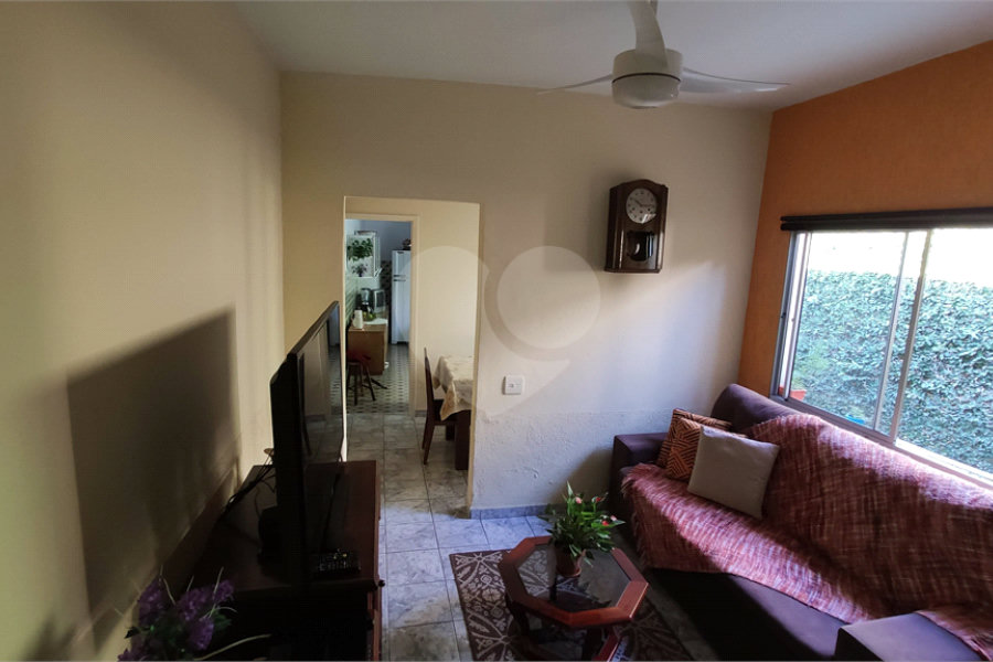 Casa à venda com 4 quartos, sendo 1 suíte, no condomínio Travessa Jacob,38, São Paulo - SP