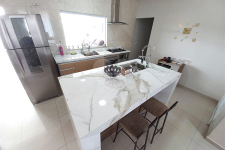 Casa à venda com 3 quartos, sendo 1 suíte,  no condomínio Villagio Milano, Sorocaba - SP