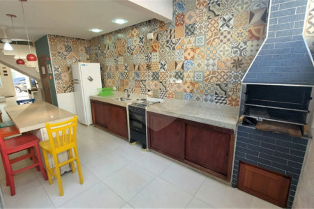 Casa à venda com 3 quartos, sendo 1 suíte, em Juquehy, São Sebastião, SP