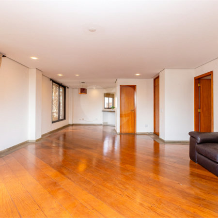 Apartamento à venda com 4 quartos, sendo 2 suítes, em Brooklin, São Paulo, SP