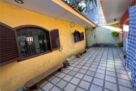 Casa à venda com 4 quartos, sendo 2 suítes, em Vila Rosália, Guarulhos, SP