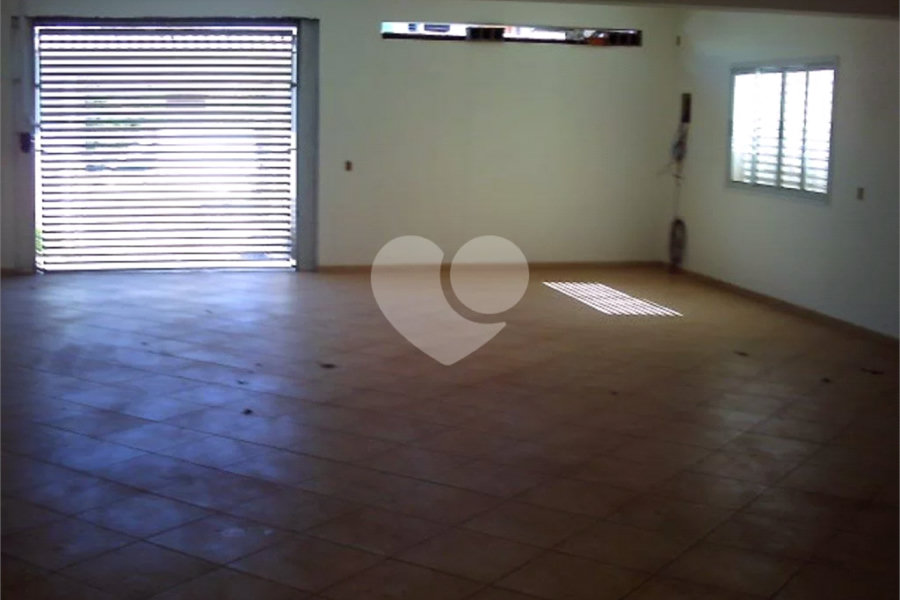 Sobrado à venda com 3 quartos, sendo 1 suíte, em Tremembé, São Paulo, SP