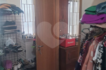 Casa à venda com 3 quartos, sendo 2 suítes, no condomínio Rio Bon, Rio de Janeiro - RJ