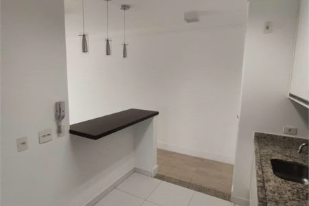Apartamento à venda ou para alugar com 3 quartos, sendo 1 suíte, em Parque Reboucas, São Paulo, SP