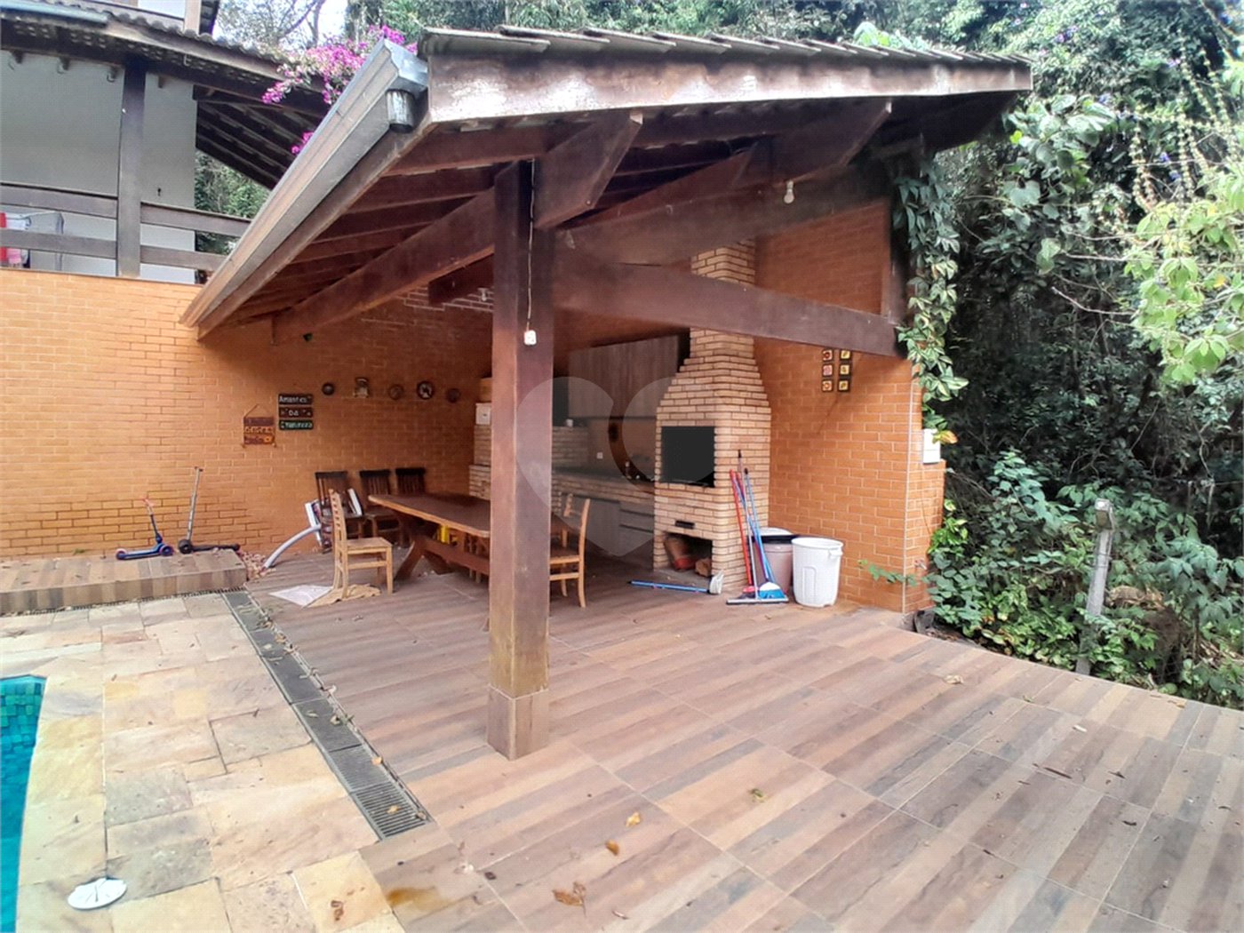 Casa Térrea à venda com 5 quartos, sendo 2 suítes,  em Roseira, Mairiporã, SP