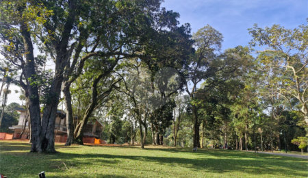 Terreno à venda no condomínio Chácara Santa Helena, São Paulo - SP