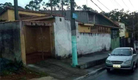Casa à venda com 3 quartos em Jardim Indaiá, Poá, SP