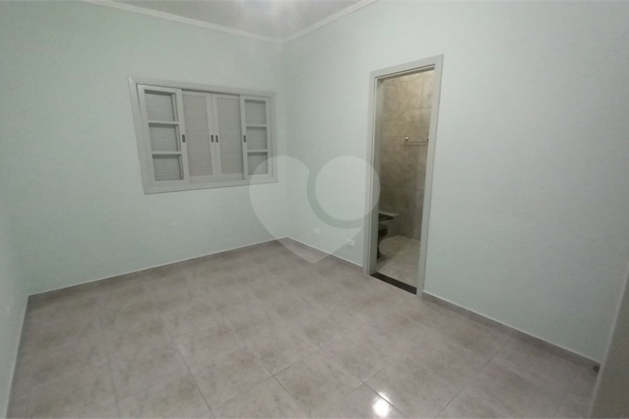 Sobrado à venda com 4 quartos, sendo 2 suítes, em Tremembé, São Paulo, SP