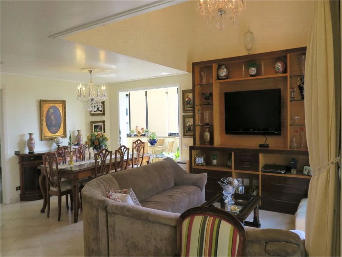 Apartamento à venda com 4 quartos, sendo 3 suítes,  em Vila Suzana, São Paulo, SP