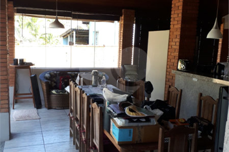 Casa à venda com 3 suítes no condomínio Haras São Luiz, Salto - SP