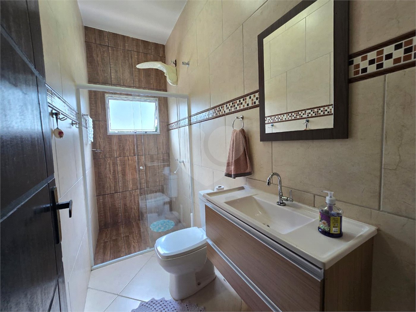 Chácara à venda com 3 quartos, sendo 1 suíte, em Cercadinho, Alambari, SP