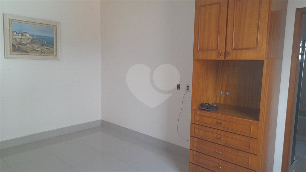 Casa à venda com 4 quartos, sendo 1 suíte, em Jaçanã, São Paulo, SP