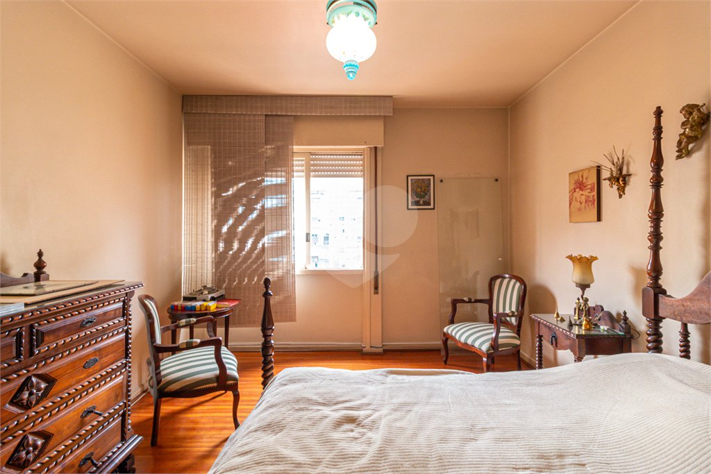 Apartamento à venda com 3 quartos, sendo 1 suíte, em Jardim Paulista, São Paulo, SP