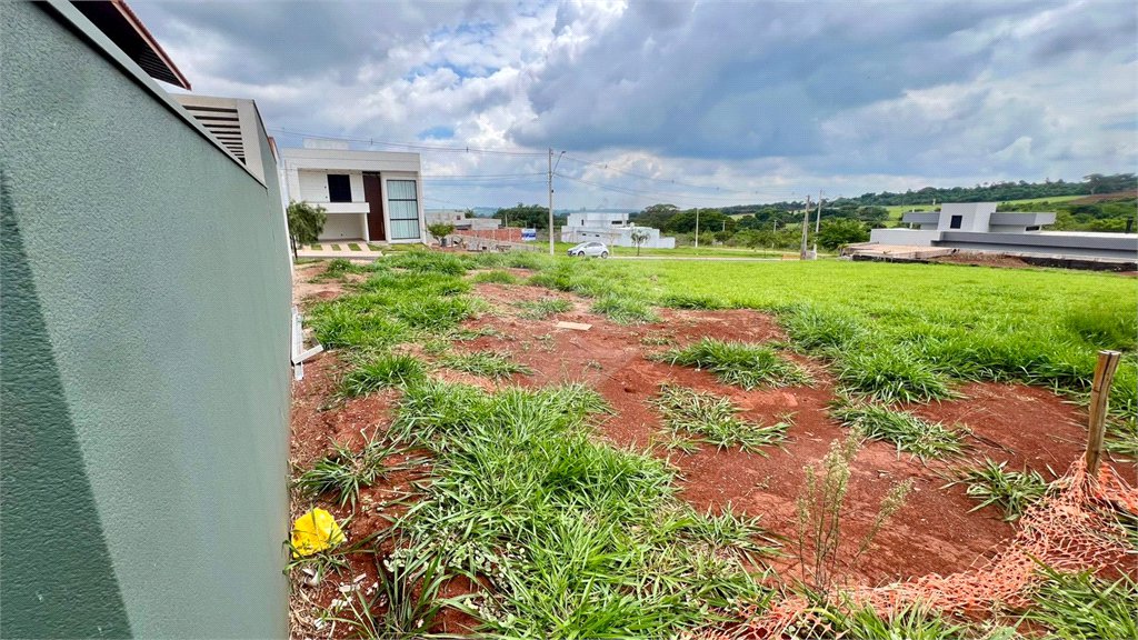 Lote à Venda – Condomínio Recanto do Sabiá