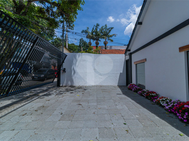 Casa Térrea à venda com 3 quartos, sendo 1 suíte,  em Santo Amaro, São Paulo, SP