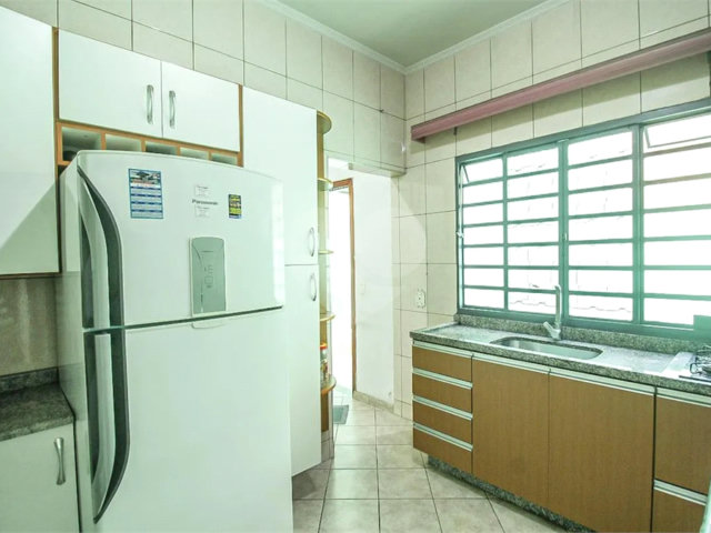 Sobrado para alugar com 3 quartos, sendo 2 suítes,  em Jaraguá, São Paulo, SP