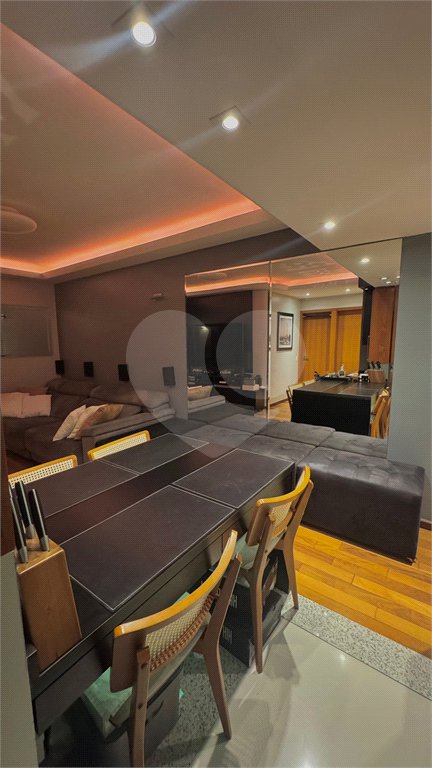 Apartamento à venda com 2 quartos, sendo 1 suíte, em Vila Olímpia, São Paulo, SP