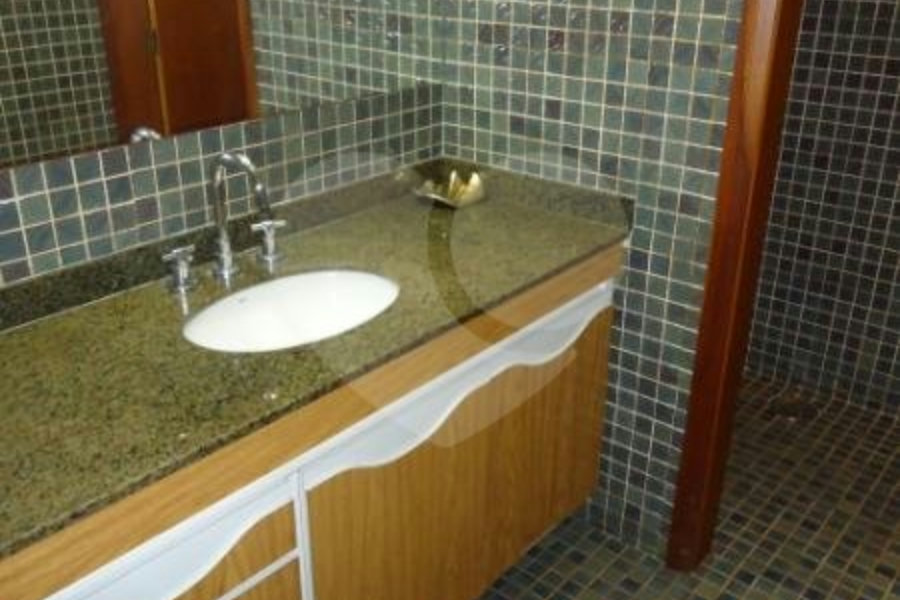 Casa Térrea à venda com 3 quartos, sendo 1 suíte,  em Vila Mariana, São Paulo, SP