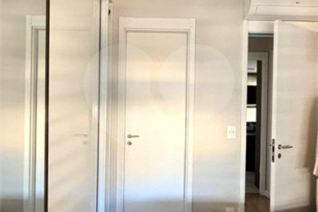 Apartamento à venda com 2 suítes em Vila Anastácio, São Paulo, SP