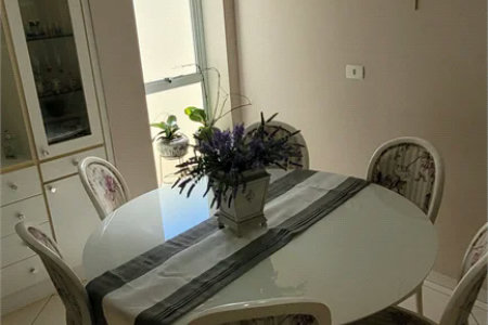 Sobrado à venda com 4 quartos, sendo 3 suítes, em Brooklin Paulista, São Paulo, SP