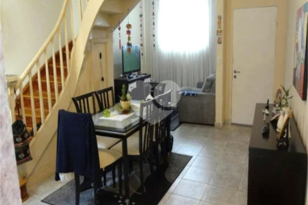 Sobrado à venda com 4 quartos, sendo 2 suítes, em Belenzinho, São Paulo, SP