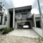 Casa à venda com 2 quartos, sendo 1 suíte,  no condomínio Lago dos Ipês, Itapetininga - SP
