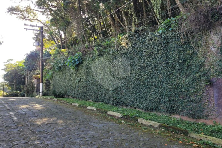 Terreno à venda no condomínio Parque Imperial da Cantareira, Mairiporã - SP