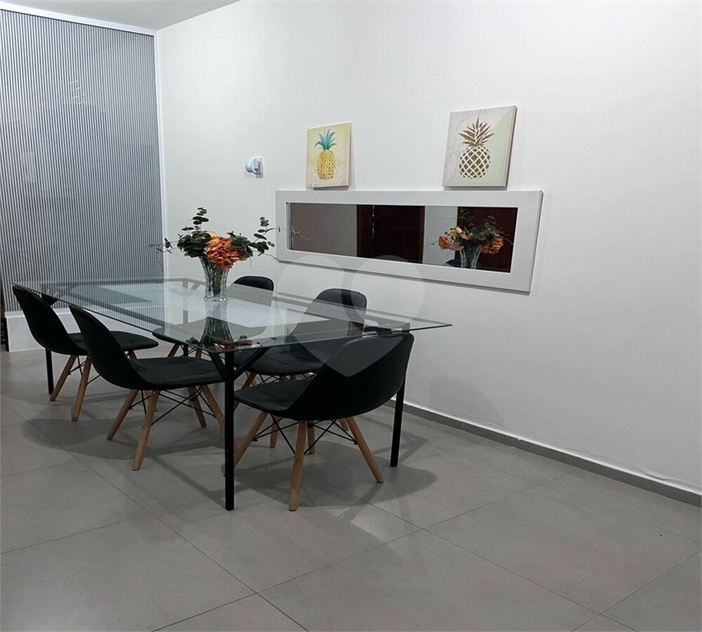 Casa à venda com 3 quartos, sendo 1 suíte, no condomínio Jardim Toscana, Indaiatuba - SP