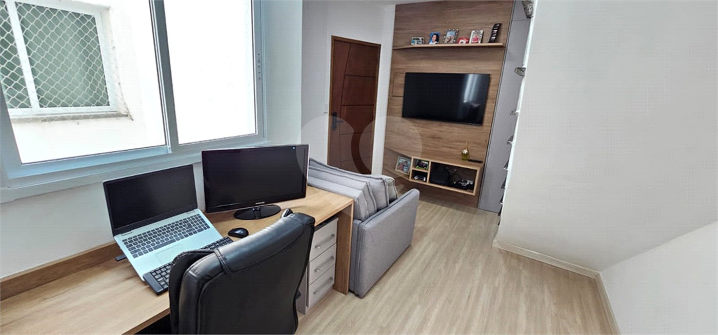 Triplex à venda com 2 quartos, sendo 1 suíte, em Vila Metalúrgica, Santo André, SP