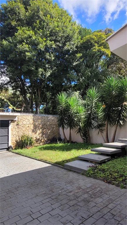 Sobrado à venda com 4 quartos, sendo 3 suítes, em Brooklin Paulista, São Paulo, SP