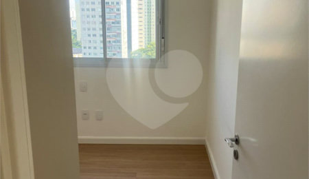 Apartamento para alugar com 3 quartos, sendo 1 suíte, em Brás, São Paulo, SP