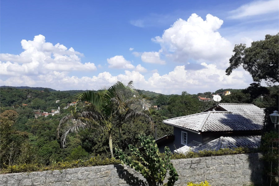 Sobrado à venda com 3 quartos, sendo 1 suíte, em Samambaia, Mairiporã, SP