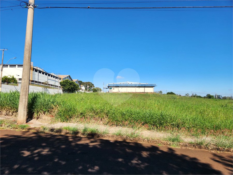Terreno à venda em Jardim Quitandinha II, Araraquara, SP