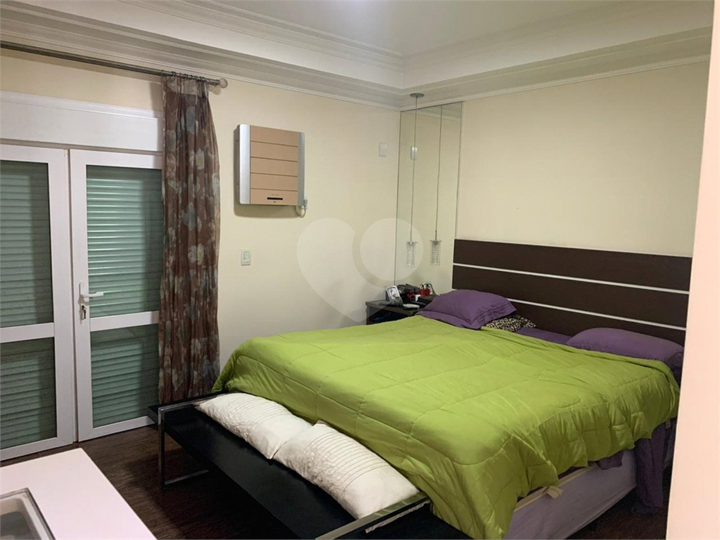 Casa à venda com 5 quartos, sendo 4 suítes, no condomínio Santa Teresa, Itupeva - SP