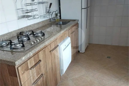 Sobrado à venda com 3 quartos, sendo 1 suíte, em Jardim das Vertentes, São Paulo, SP