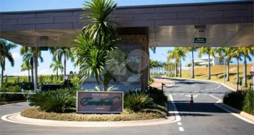 Casa à venda com 5 suítes no condomínio Residencial Entreverdes, Campinas - SP