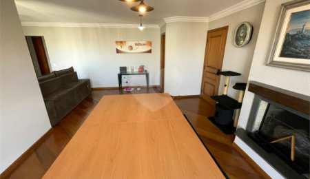 Apartamento à venda com 3 quartos, sendo 1 suíte,  em Parque Bairro Morumbi, São Paulo, SP