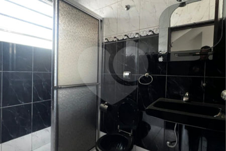Sobrado à venda com 6 quartos, sendo 4 suítes,  em Vila Oliveira, Mogi das Cruzes, SP