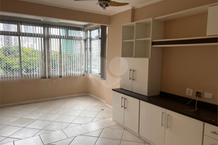 Apartamento à venda com 3 quartos, sendo 1 suíte, em Água Branca, São Paulo, SP