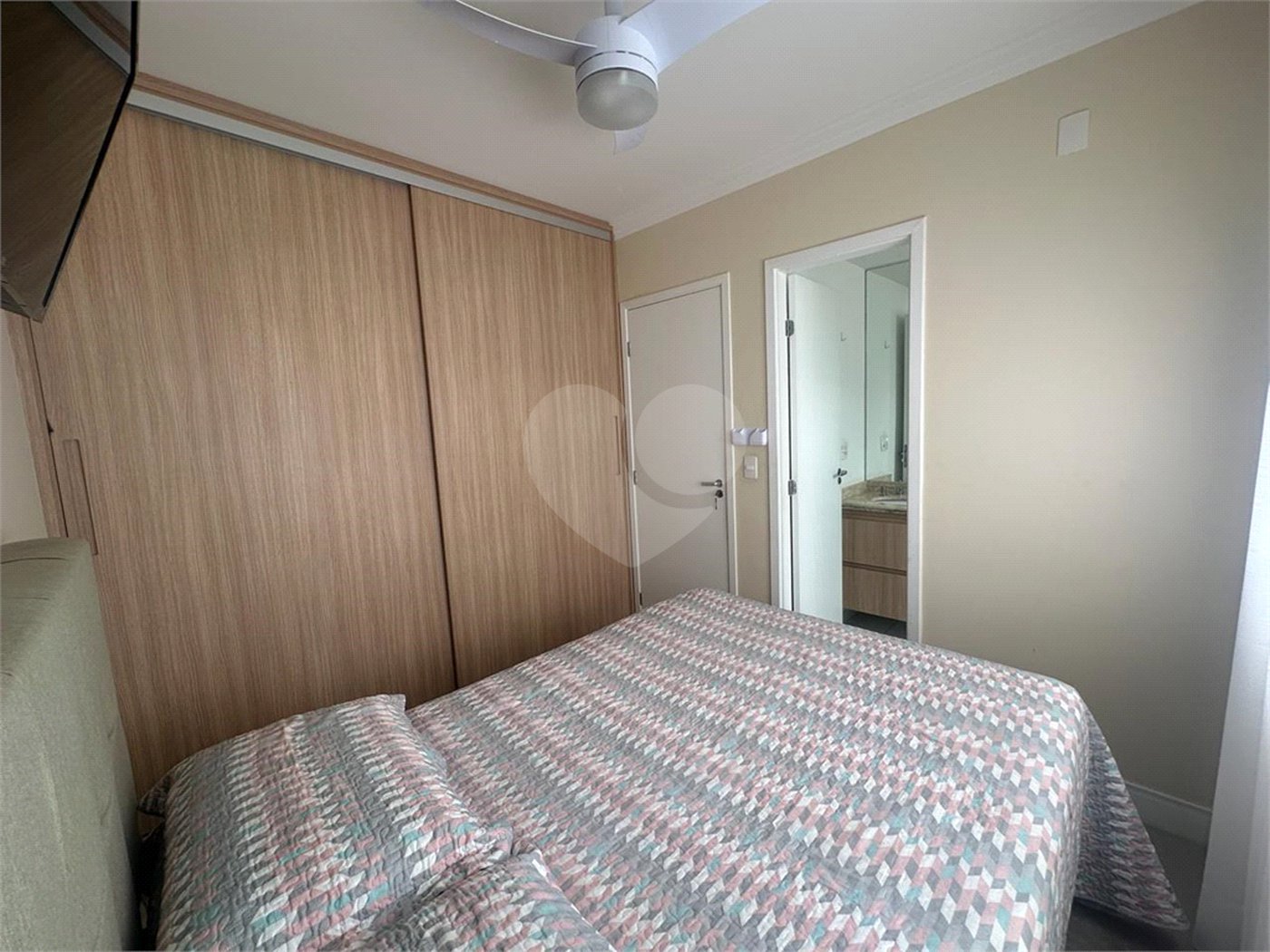 Apartamento à venda com 3 quartos, sendo 1 suíte, em Vila Andrade, São Paulo, SP